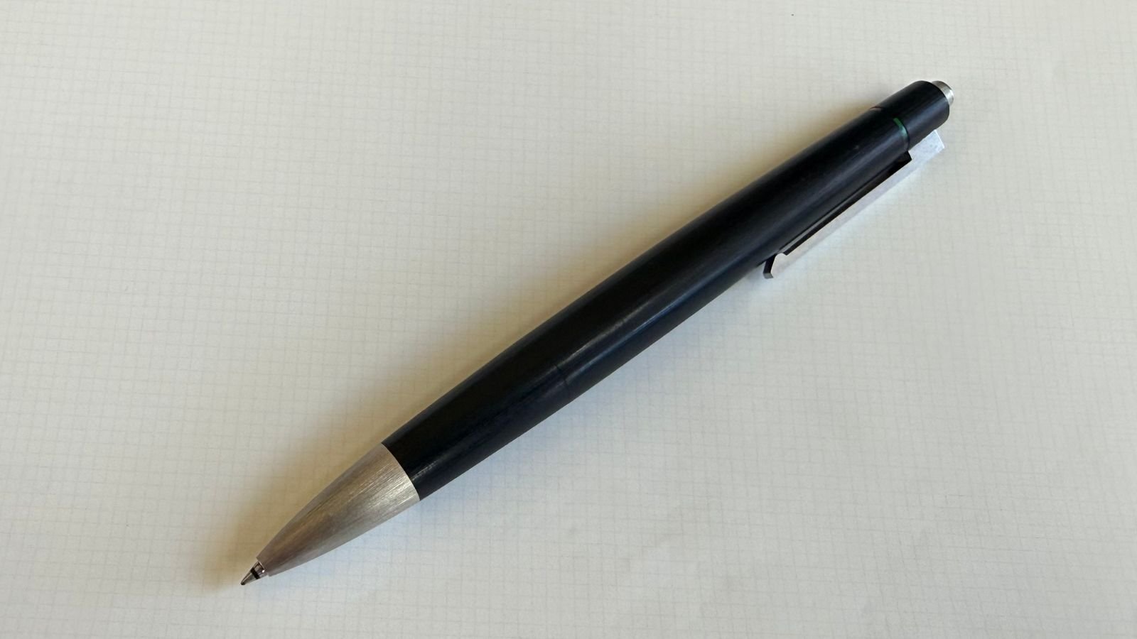 LAMY 2000 4色ボールペン L401